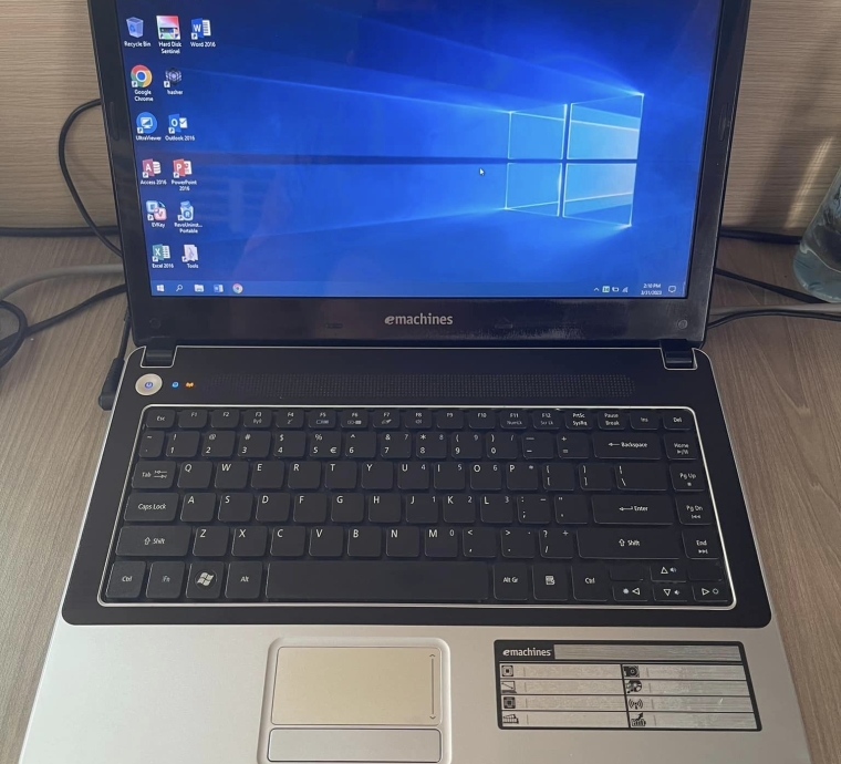 LAPTOP ECER EMACHINES i5 /NGOẠI HÌNH ĐẸP