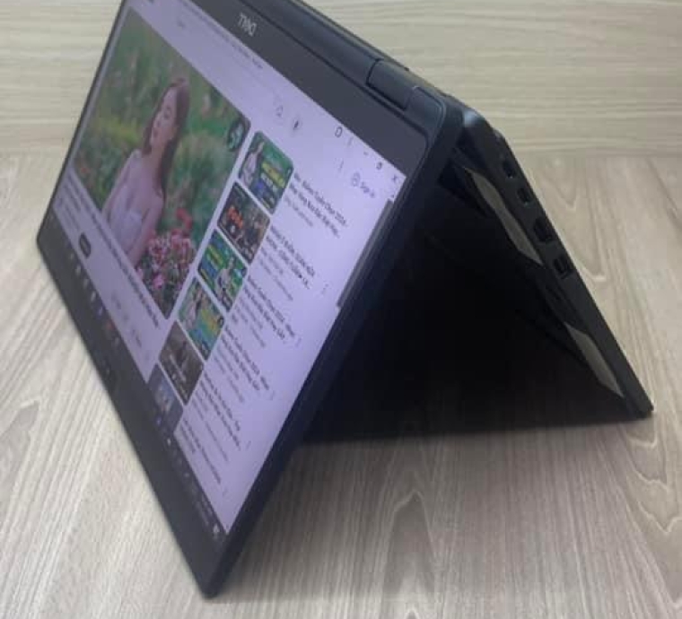 DELL 7390 2 in 1 Cảm ứng| i7 thế hệ 8| Ram khủng 16GB| SSD 256GB| Mở khoá khuôn mặt, Vân Tay